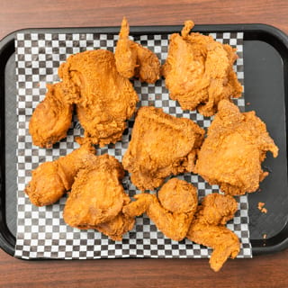 3PC W/ 2 Dinner Roll & SM Fries