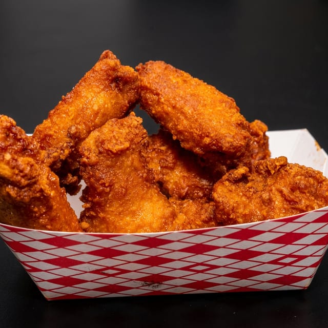 12 Pcs Hot Wings Combo.