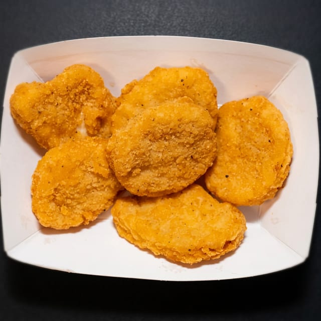 6 Pcs Nuggets.