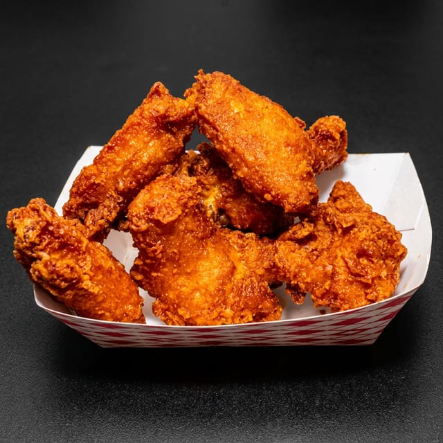 6 Pcs Hot Wings Combo.