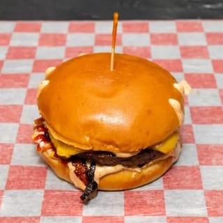 Any 2 burger with 20oz soda
